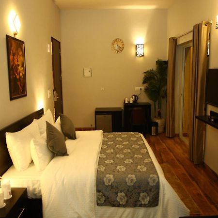 Anandam Clarks Inn Suites Vrindāvan Exteriér fotografie