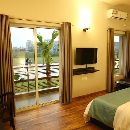 Anandam Clarks Inn Suites Vrindāvan Exteriér fotografie