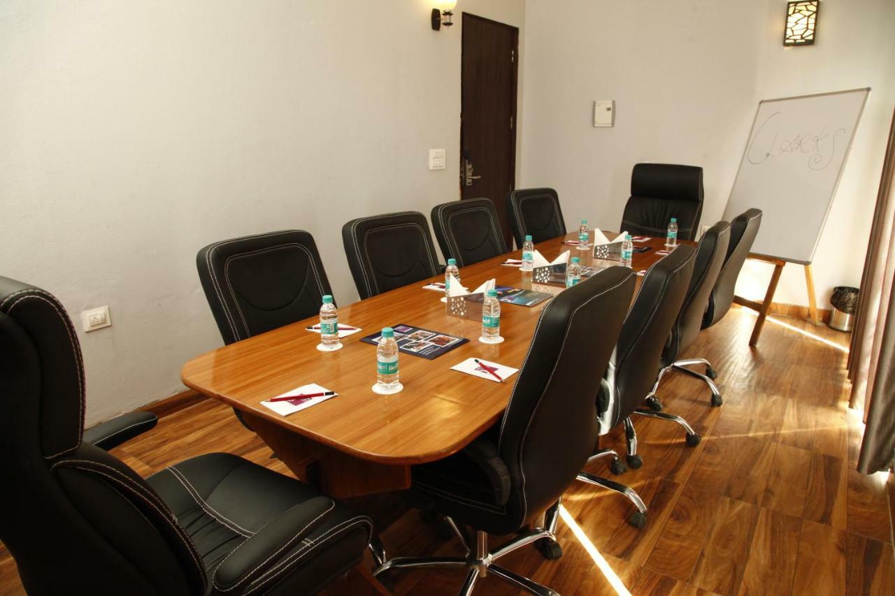 Anandam Clarks Inn Suites Vrindāvan Exteriér fotografie